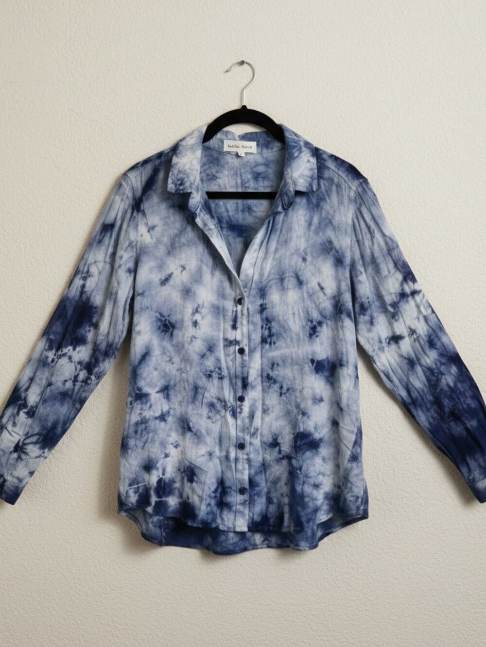 Bella Dahl Size M Tie Dye Long Sleeve Blouse Light Airy Rayon Side Slit Top